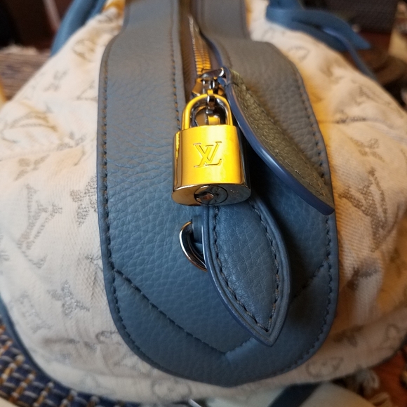 SOLD@! Authentic Louis Vuitton Limited Edition Bl… - Picture 5 of 13